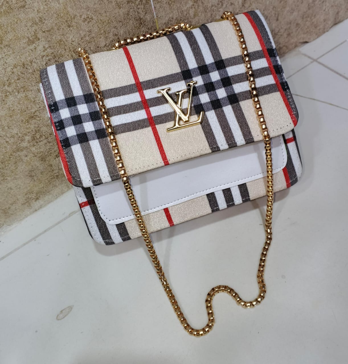 Crossbody bag