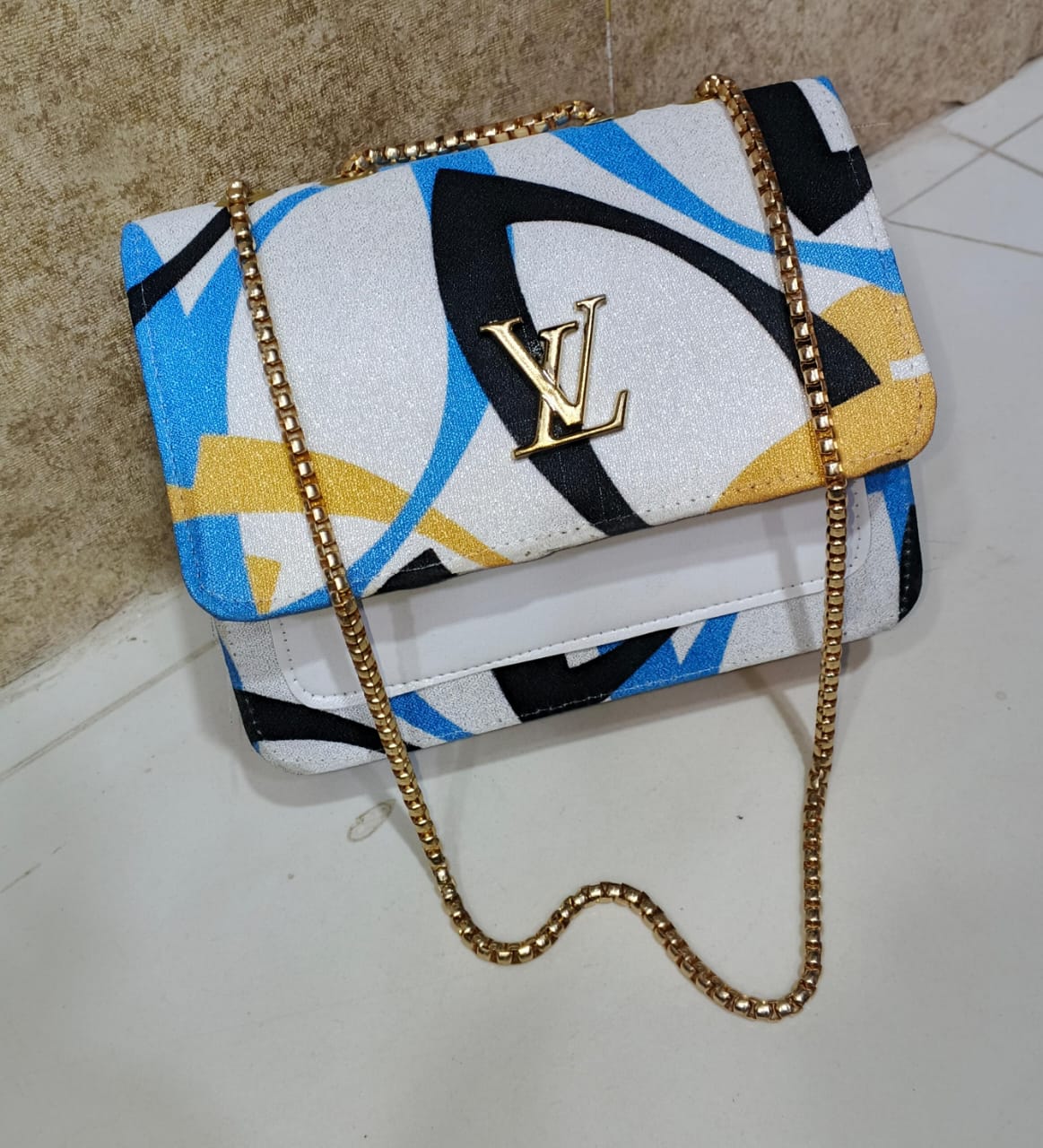 Crossbody bag